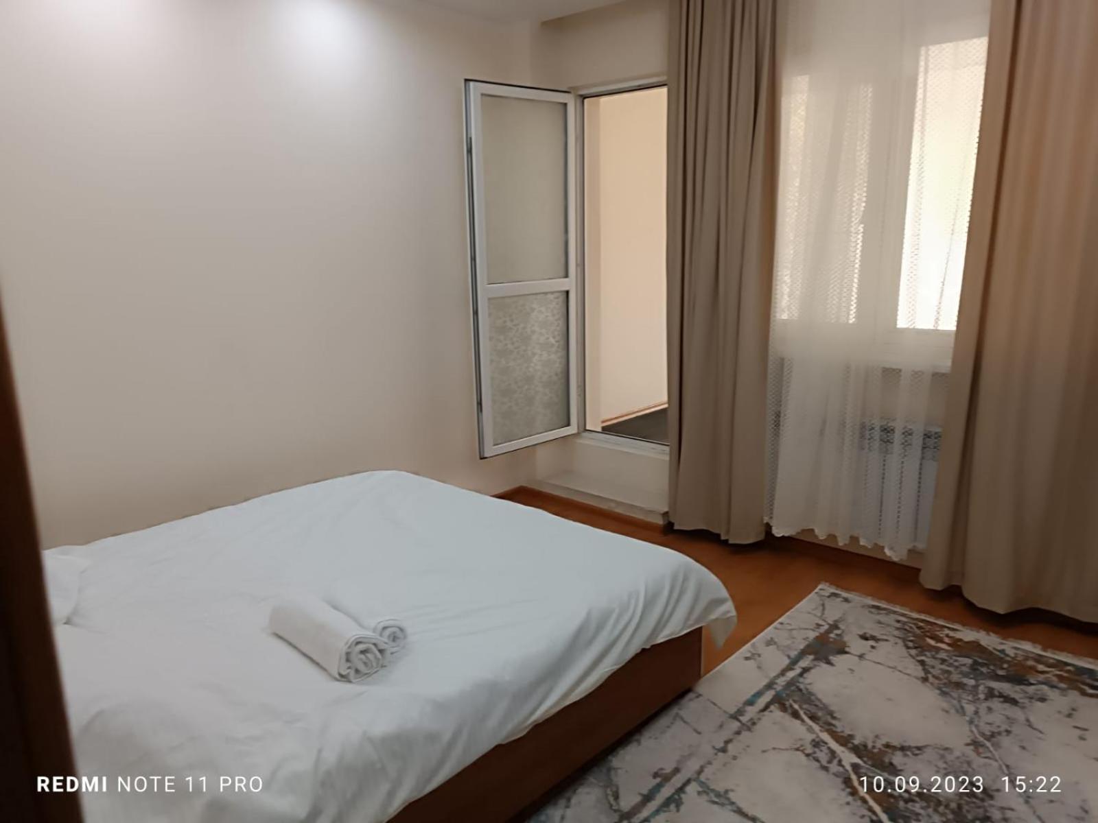 Улица Гоголя 2 Апартаменты 180 Метров Almaty Esterno foto