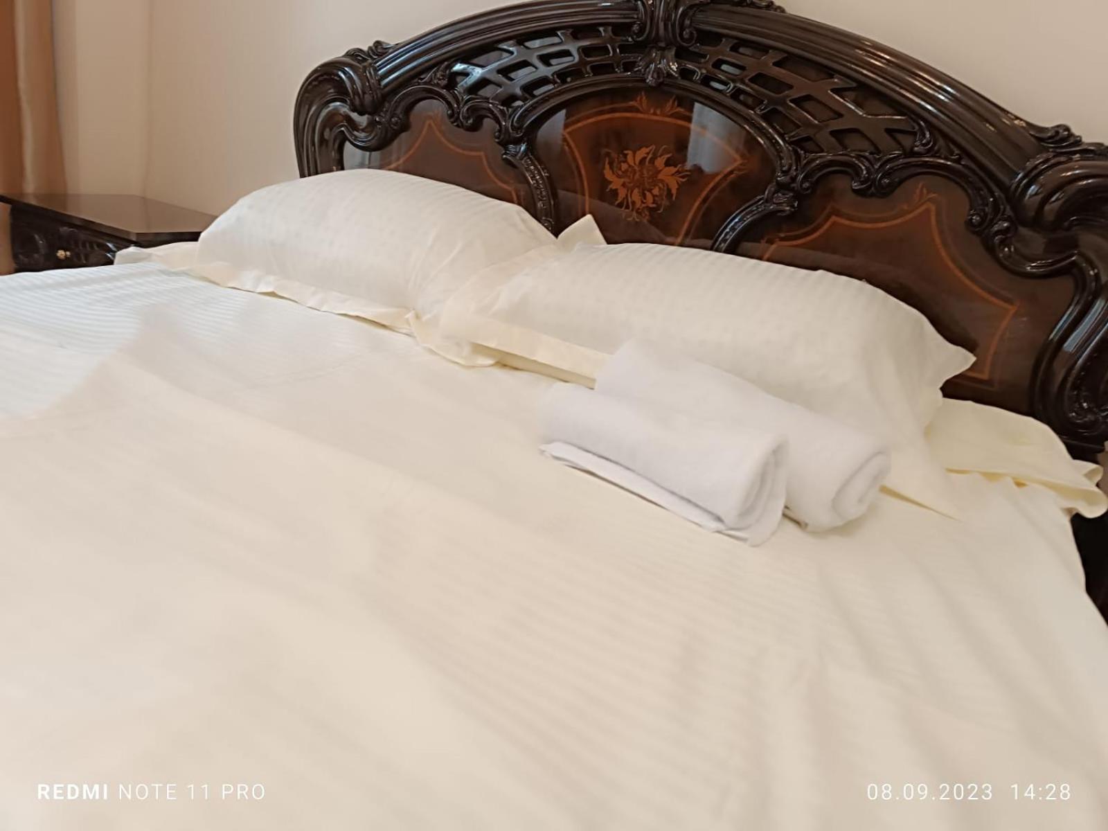 Улица Гоголя 2 Апартаменты 180 Метров Almaty Esterno foto