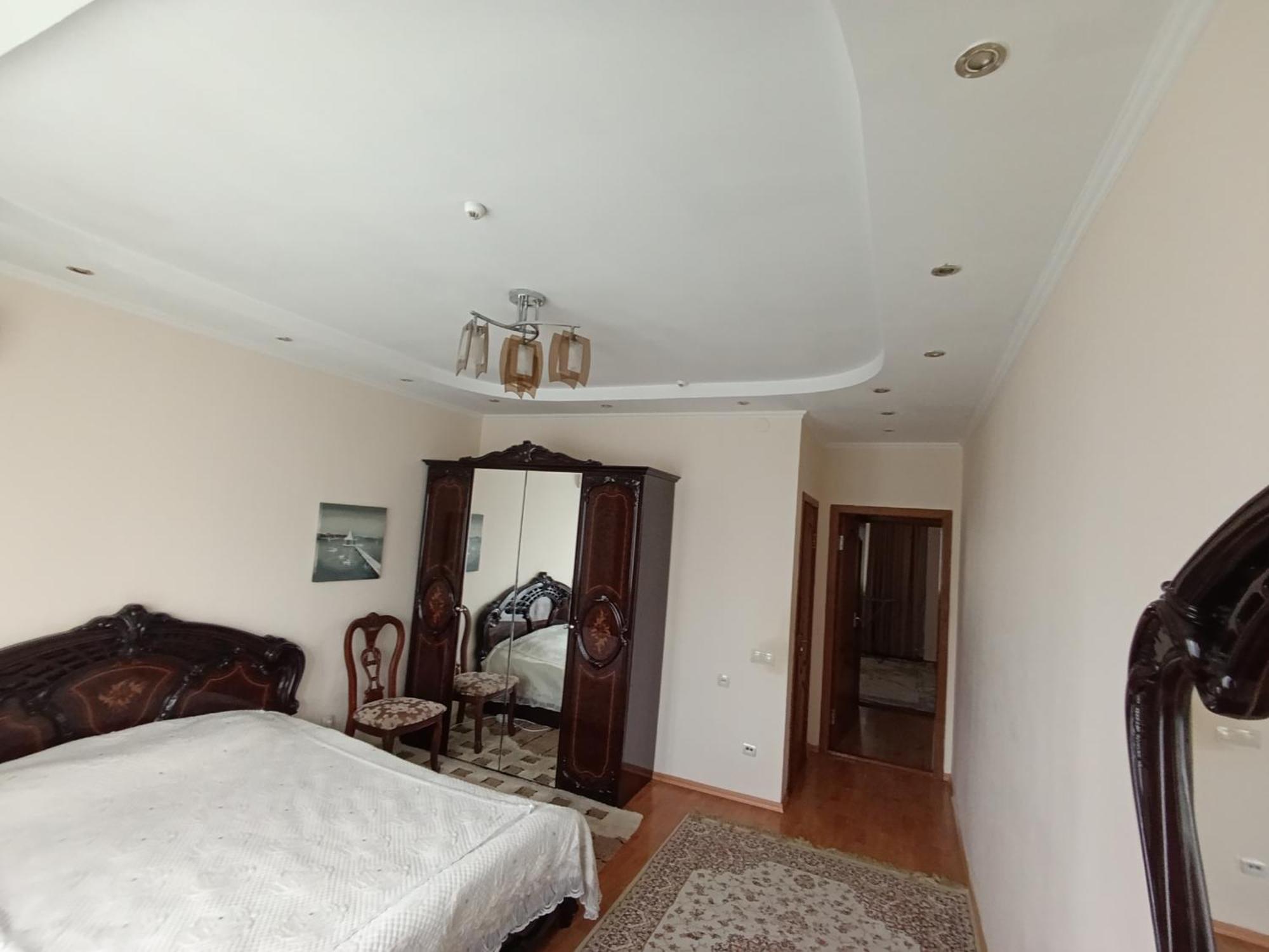Улица Гоголя 2 Апартаменты 180 Метров Almaty Esterno foto